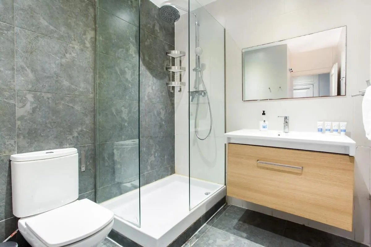 4 Bedroom Apartment With A Balcony In Las Ramblas 2 2 巴塞罗那 西班牙