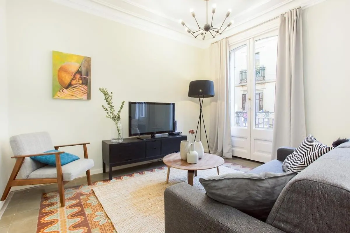 4 Bedroom Apartment With A Balcony In Las Ramblas 2 2 Barcelona 0*,  Spanien